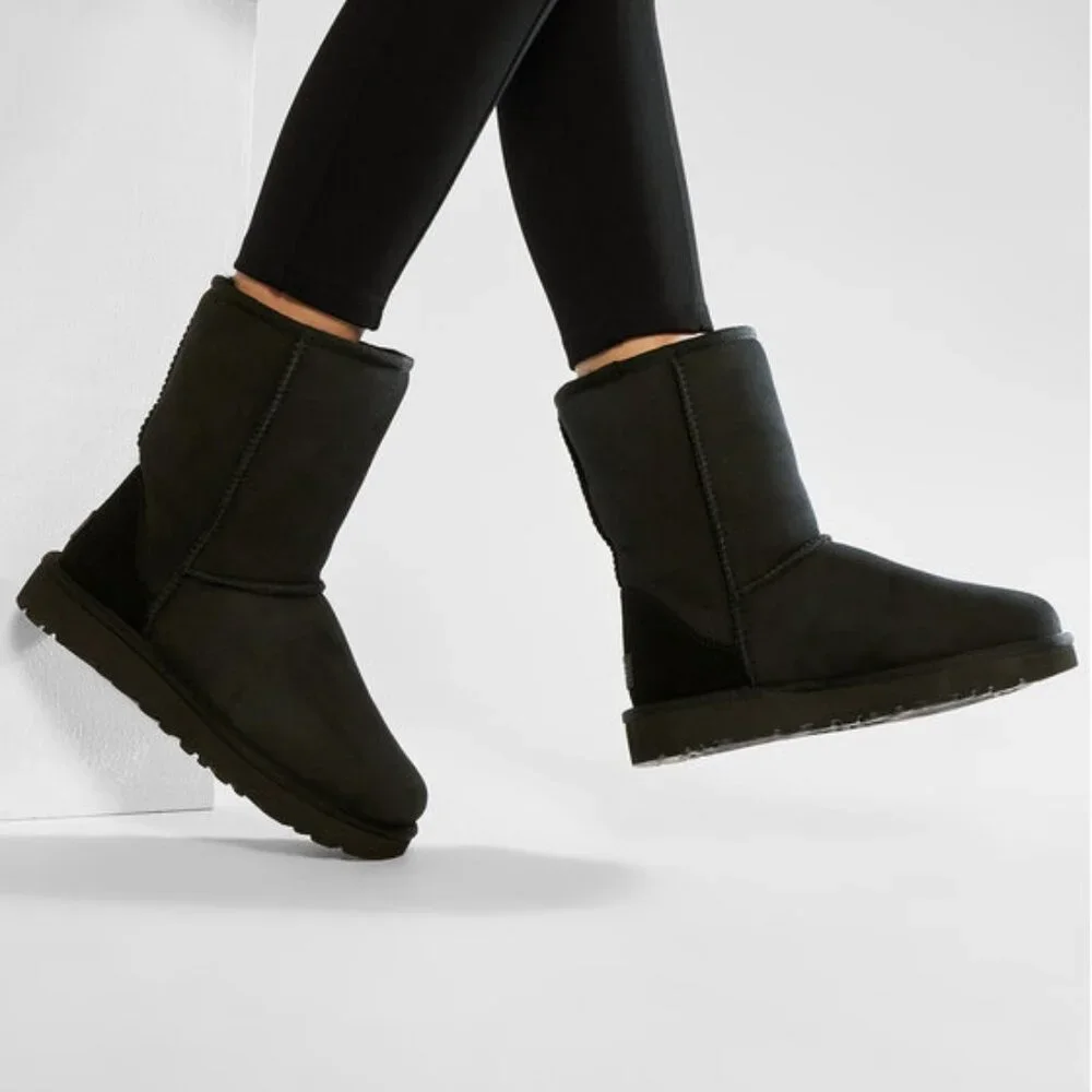 UGG Women's Black Classic Short II 1016223 Suede‎ Mid-Calf Winter Boots Size 8